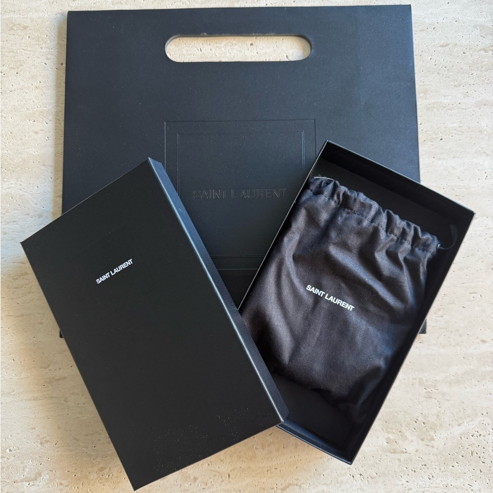 NWT Yves Saint Laurent Black Leather Belt 80cm - Picture 15 of 16